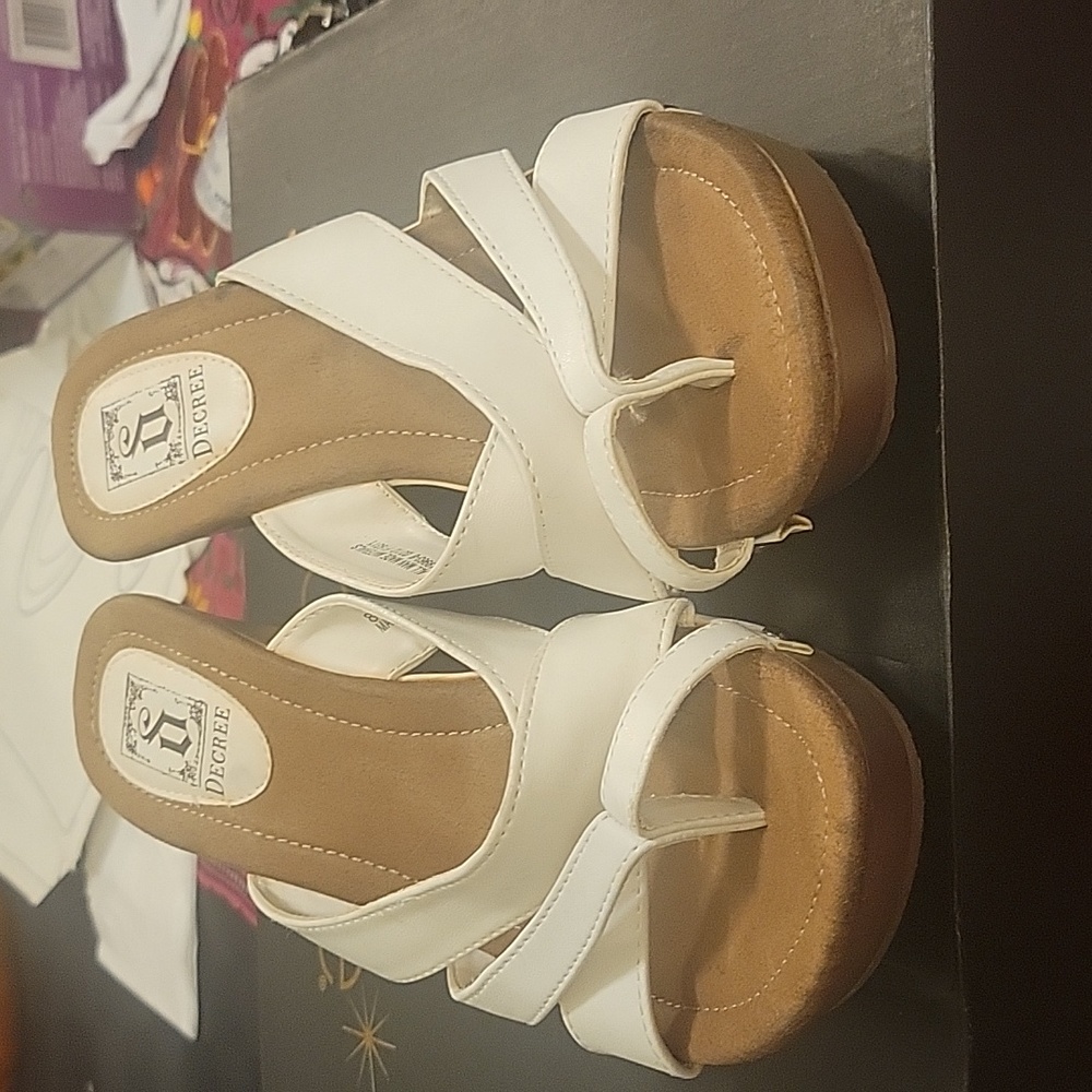 Decree White Wedge Sandles